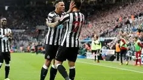 铁血辽宁助力铜梁龙跃龙门，勇闯中超赛场，无畏拼搏，荣耀晋级实至名归！