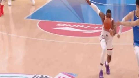 拜仁迎战国米前景堪忧，后防线仅莱默尔在役，残阵挑战晋级存疑